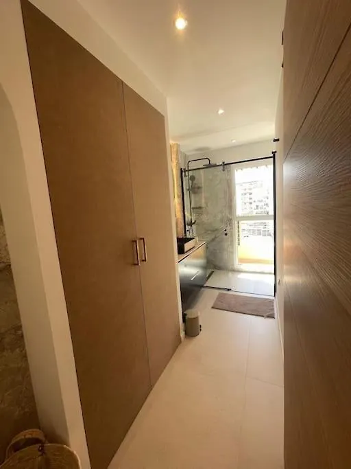 Appartement 4 Pieces De Luxe A Juan-Les-Pins 앙티브 0*,